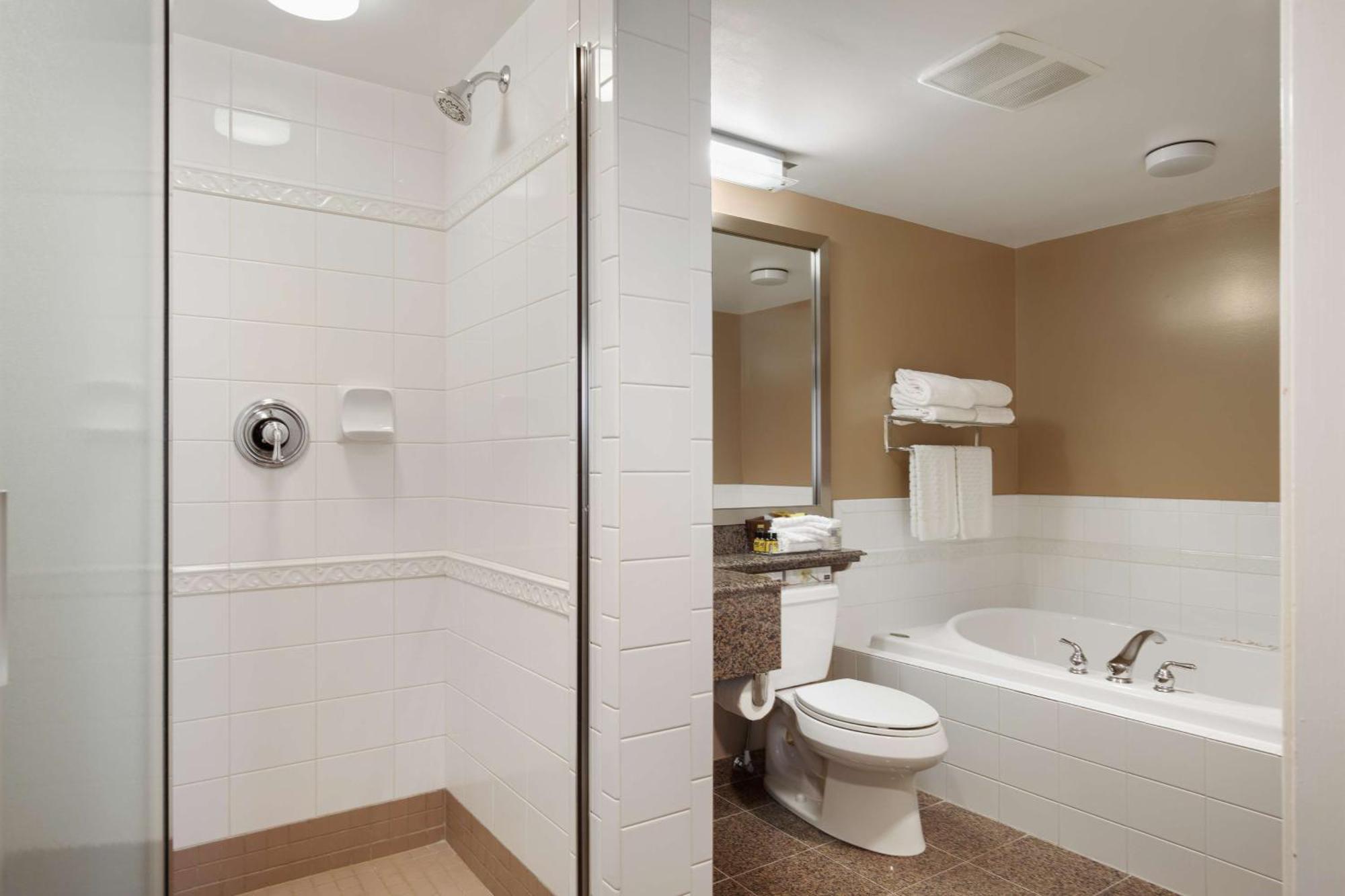 Best Western Plus Columbia River Hotel Trail Екстериор снимка